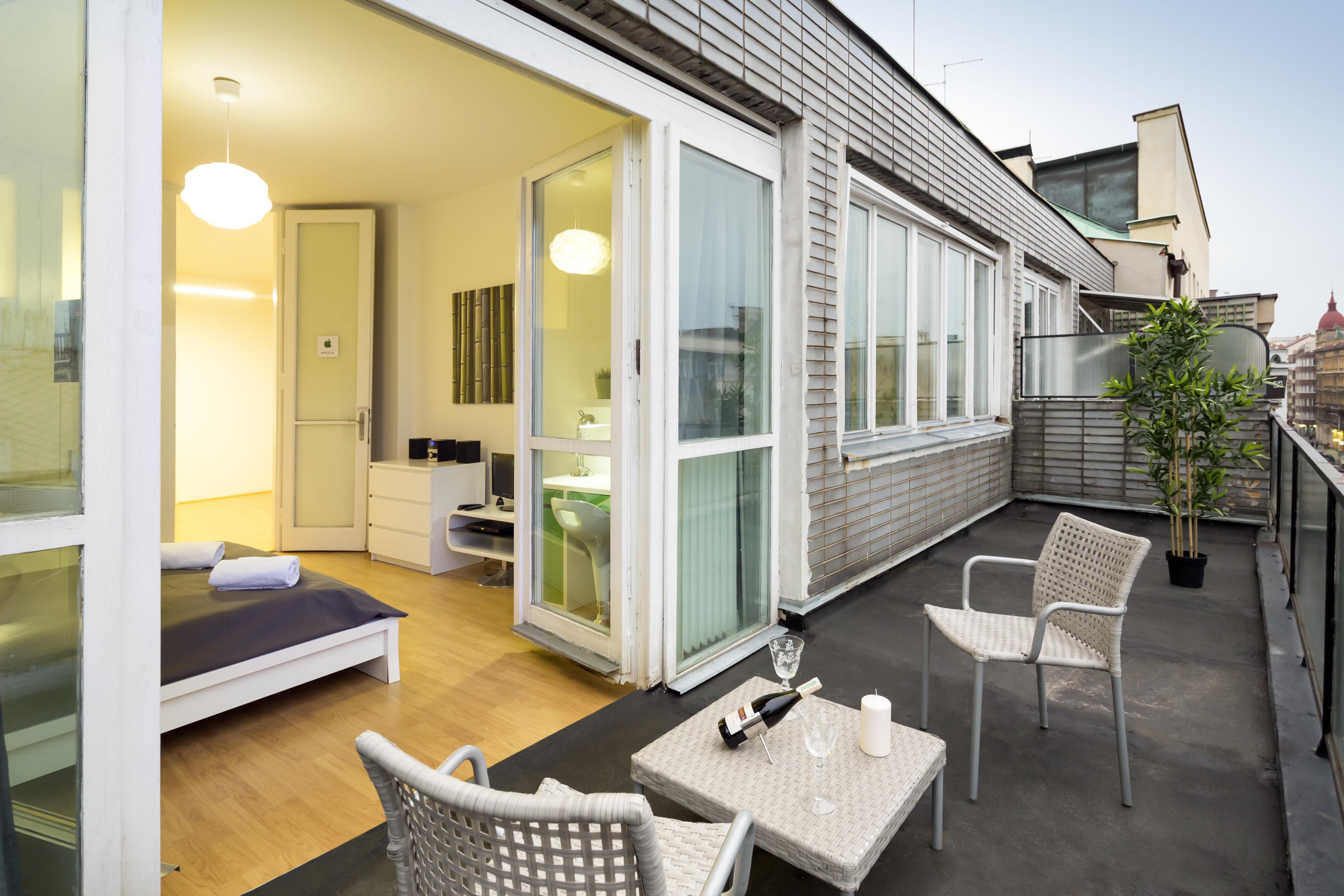New Town - Apple Apartments Prague Exterior photo