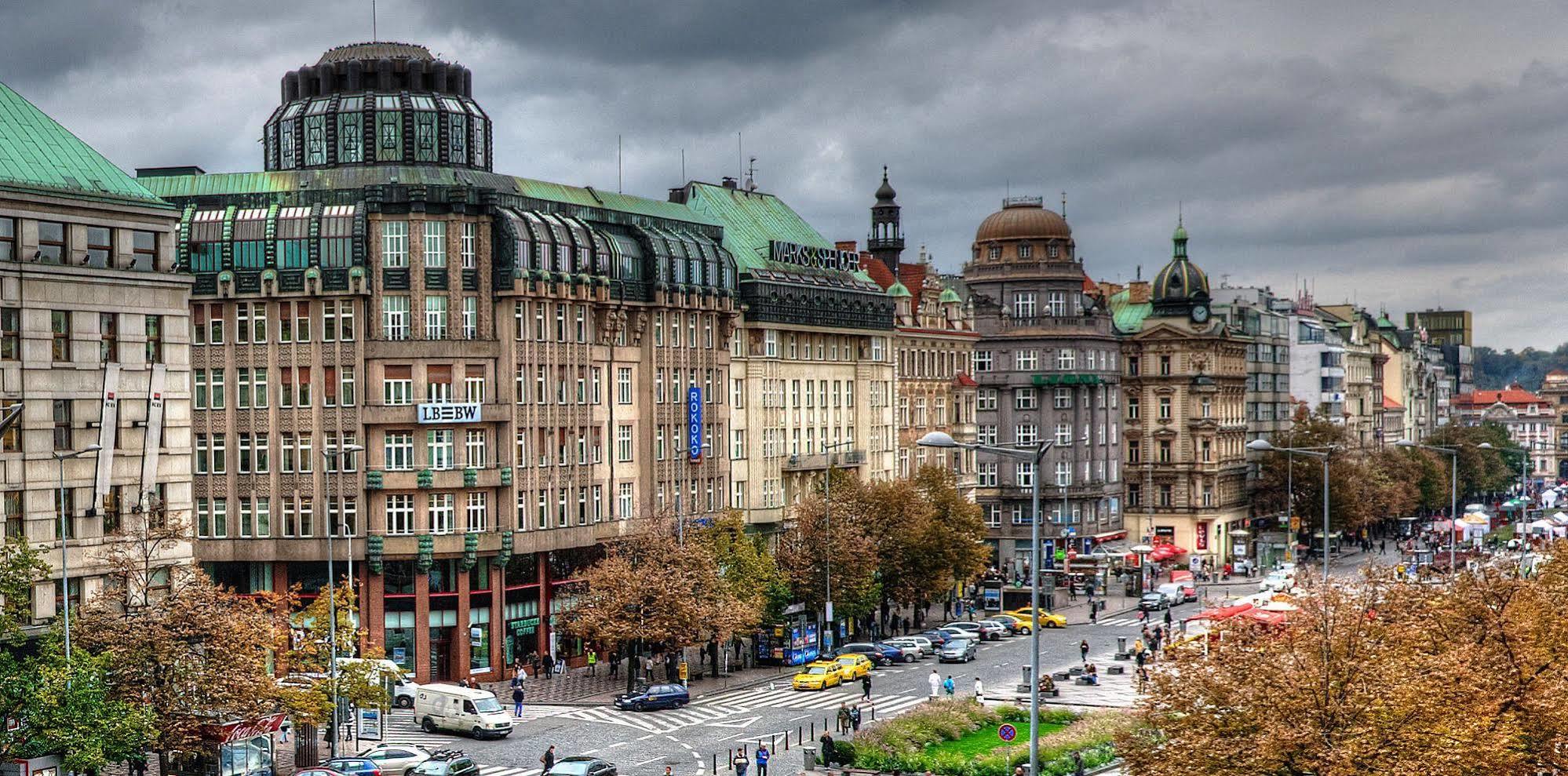 New Town - Apple Apartments Prague Exterior photo